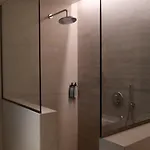 Cosmos Residences 아파트