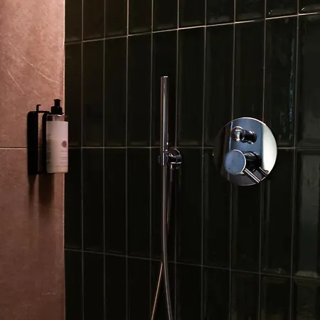 Cosmos Residences 바실리키