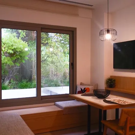 Cosmos Residences 아파트