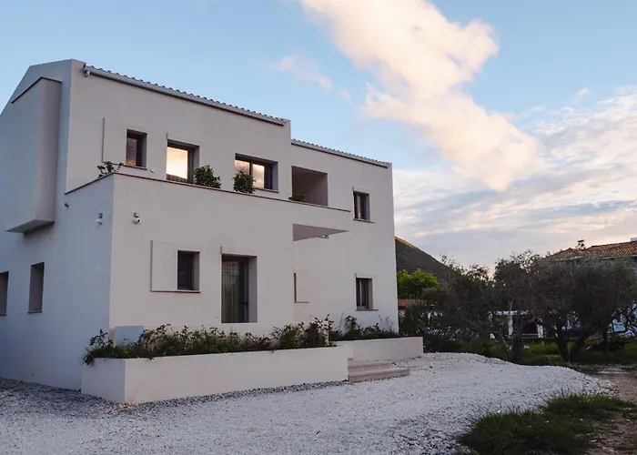 Cosmos Residences Apartament *